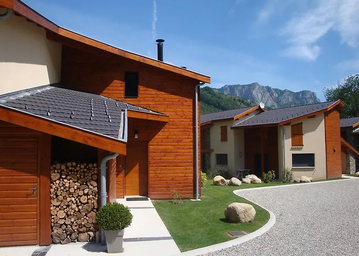 Les Granges De Leo 펜션 Aston