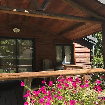 Les Granges De Leo Hébergement de vacances *