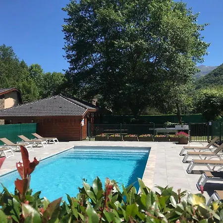 Les Granges De Leo Hébergement de vacances Aston