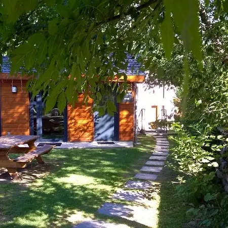 Les Granges De Leo Hébergement de vacances *