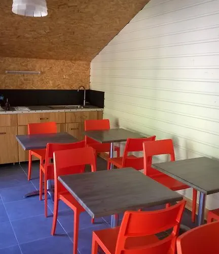 Les Granges De Leo بيت للعطل استون