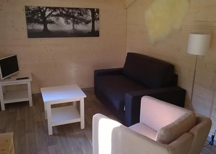 Les Granges De Leo بيت للعطل استون