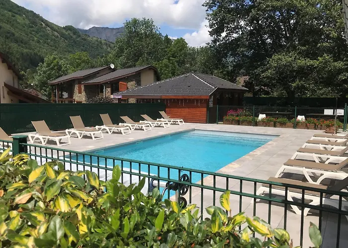 Les Granges De Leo استون