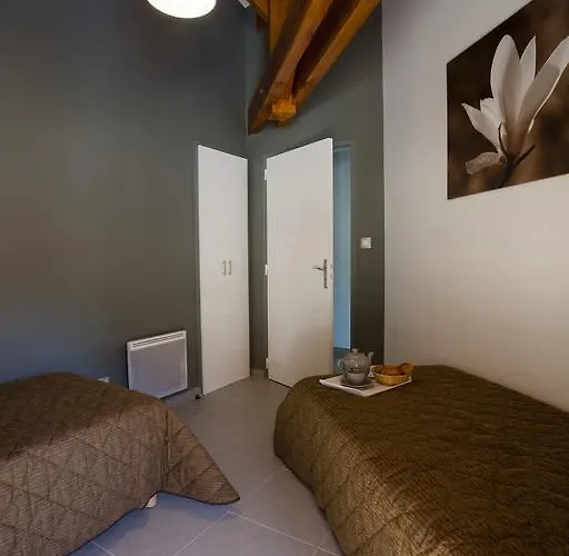 Les Granges De Leo * استون