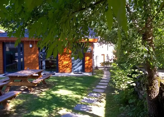 Les Granges De Leo بيت للعطل *